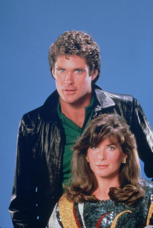 Bild 1 von 7: Michael Knight (David Hasselhoff, l.); Dr. Von Furst (Mary Woronov, r.)