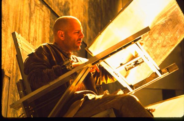 Bild 1 von 7: James Cole (Bruce Willis)