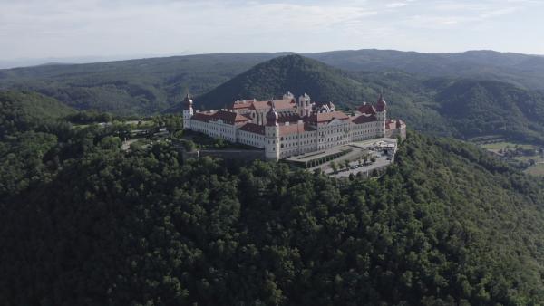 Bild 1 von 6: Das Stift Göttweig.