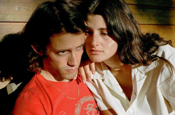 Bild 1 von 4: Melodie und Adrien sind seit fünf Jahren zusammen, doch sie haben unterschiedliche Zukunftspläne.