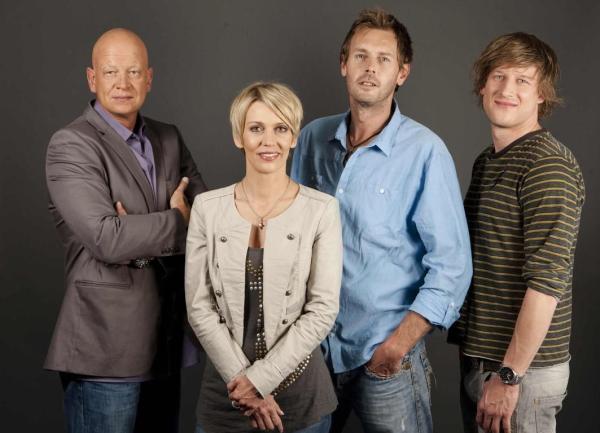 Bild 1 von 19: Im Kampf gegen das Verbrechen: Robert Ritter (r.), Gerrit Grass (2.v.r.), Michael Naseband (l.) und Alexandra Rietz (2.v.l.) ...