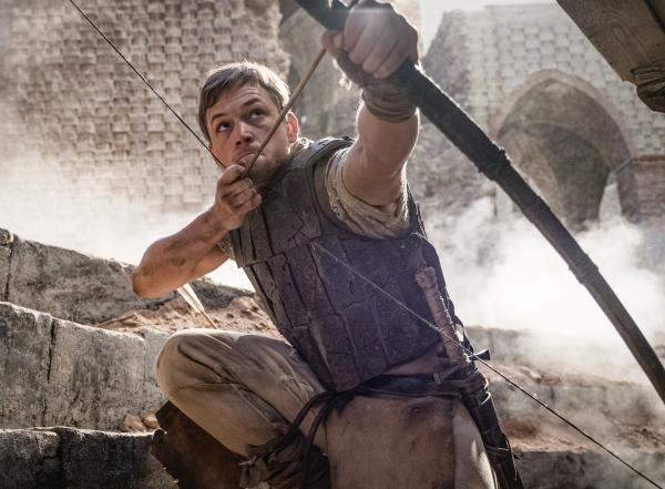 Bild 1 von 16: Robin (Taron Egerton)