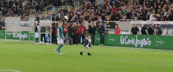 Bild 1 von 6: 