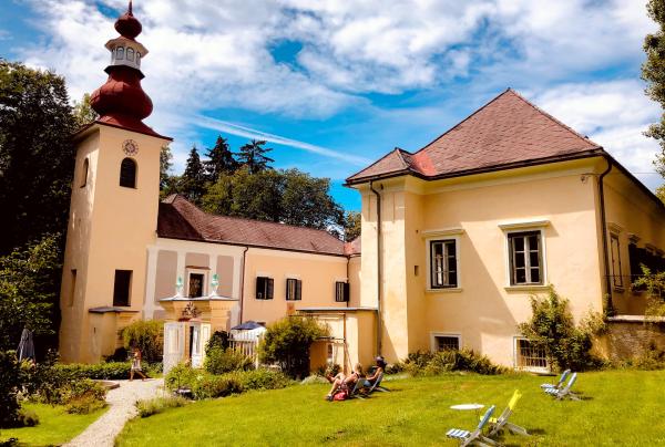Bild 1 von 8: Schloss Damtschach