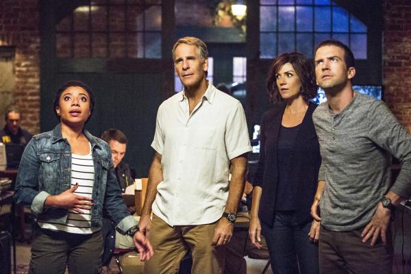 Bild 1 von 16: Ein neuer Fall wartet auf Sonja Percy (Shalita Grant, l.), Pride (Scott Bakula, 2.v.l.), Brody (Zoe McLellan, 2.v.r.) und Lasalle (Lucas Black, r.) ...