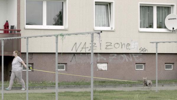 Bild 1 von 12: In Torgelow sind immer wieder rechte Symbole und Parolen zu sehen.