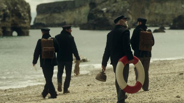 Bild 1 von 14: Mit ein paar Habseligkeiten ausgesetzt am Ende der Welt.