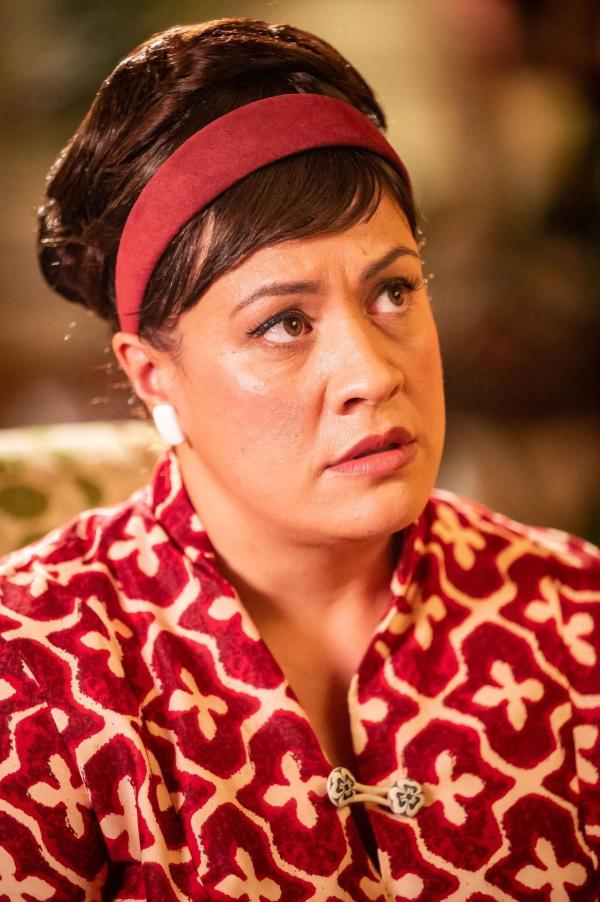 Bild 1 von 13: Ata Johnson (Stacey Leilua)