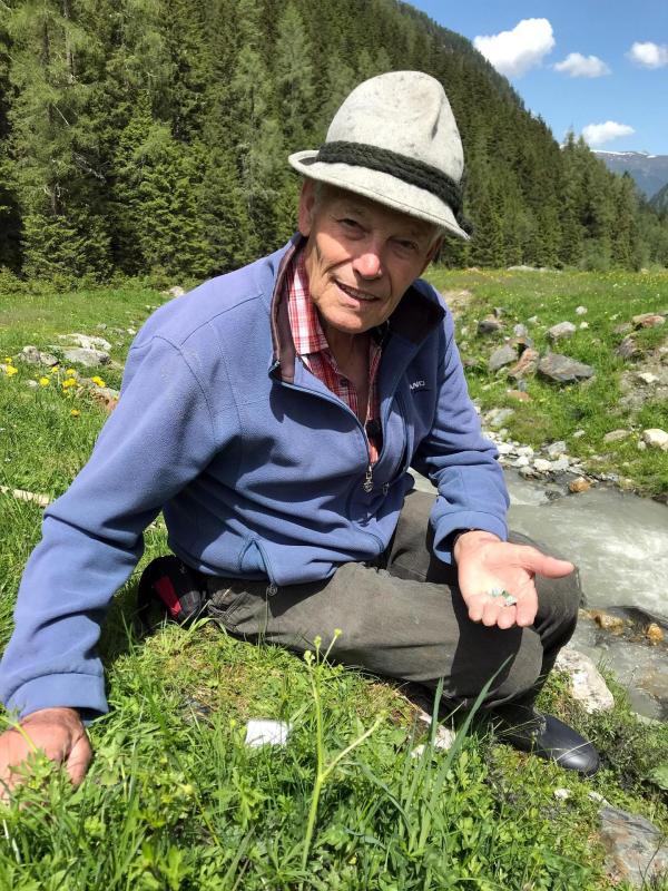 Bild 1 von 15: Im Bild: Mineraliensucher Alois Steiner.