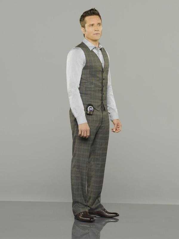 Bild 1 von 69: (7. Staffel) - Immer wieder kann Kevin Ryan (Seamus Dever) mit seltsamen Fakten und Einsichten zur Lösung eines Falles beisteuern.