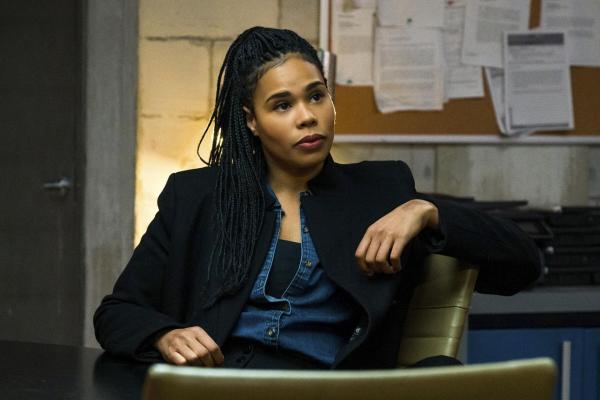 Bild 1 von 10: Sheryll Barnes (Roxy Sternberg)