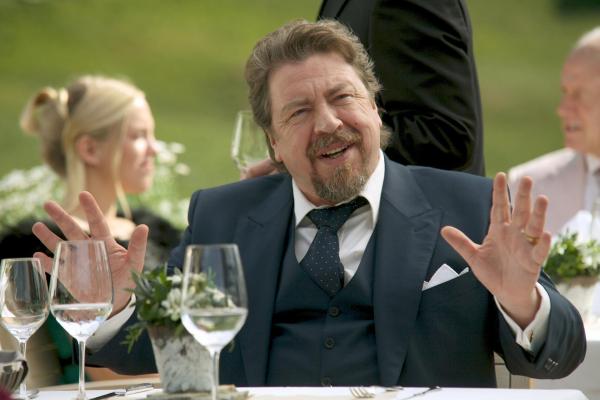 Bild 1 von 10: Im Bild: Herbert (Armin Rohde).