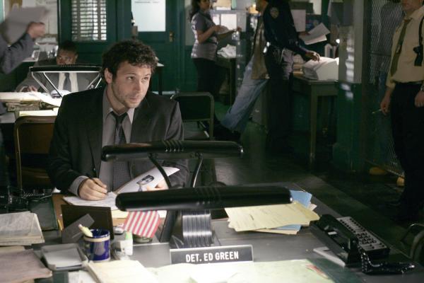 Bild 1 von 13: Jeremy SIsto as Detective Cyrus Lupo -- NBC