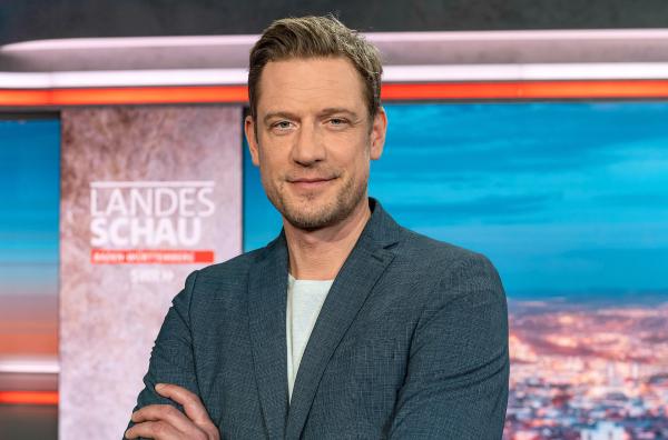 Bild 1 von 2: Montag, Dienstag und Freitag um 18.15 Uhr im SWR Fernsehen (BW) mit Moderator Florian Weber.