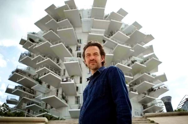 Bild 1 von 1: Balkone ragen aus der Fassade wie Blätter aus den Zweigen eines Baums: Der Architekt Nicolas Laisné hat in Montpellier ein Hochhaus mit dem poetischen Namen ?L'arbre blanc? entworfen.