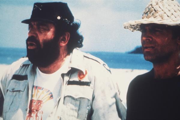 Bild 1 von 13: Zwei Asse trumpfen auf: Wo Alan (Terence Hill, r.) und Charlie (Bud Spencer, l.) hinlangen, da wächst kein Gras mehr ...