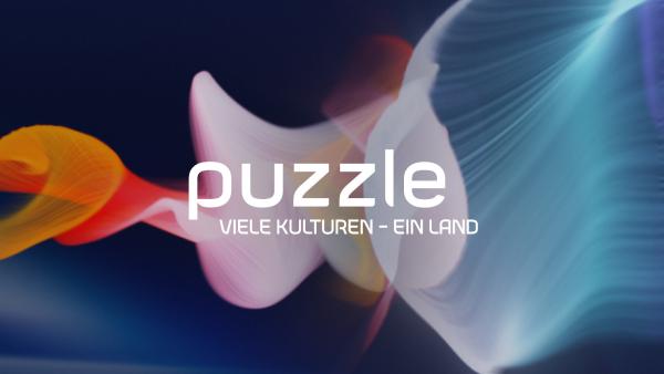 Bild 1 von 2: Key Visual Sendereihenbild mit Typo zu \