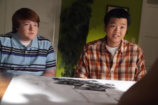 Bild 1 von 10: Trent (Trevor Larcom, l.); Eddie Huang (Hudson Yang, r.)