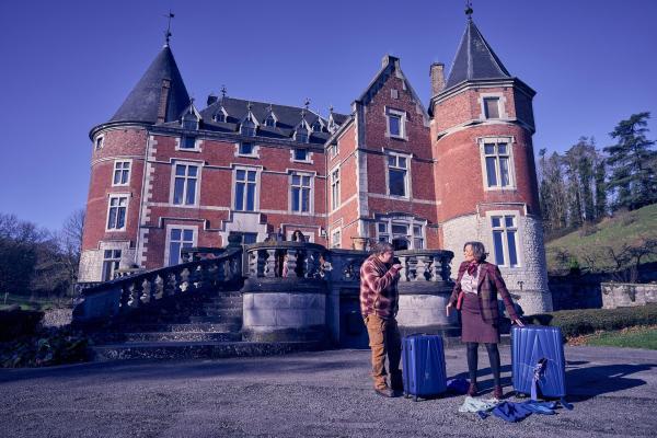 Bild 1 von 13: Im Bild: Philip Jackson (Lord), Victoria Carling (Lady).