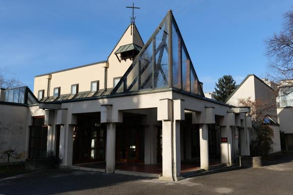 Bild 1 von 3: Im Bild: Pfarre - Christus der Salvator.