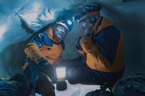Bild 1 von 1: Im Bild (v.li.): Jakob Seeböck (Mark Auer), Thomas Mraz (Karl Strobl).