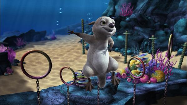 Bild 1 von 4: Otter Bobsie zeigt Timmy den Hindernis-Parcours, den das kleine U-Boot zu bewältigen hat.