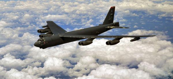 Bild 1 von 2: Der Stratosphärenbomber gehört zu den ältesten aktiven Kampfflugzeugen der Welt. Seit Juni 1955 ist die B-52 bereits für die US-Luftwaffe im Einsatz.