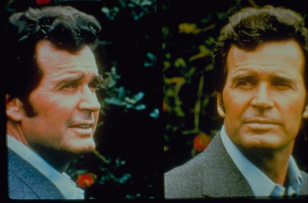 Bild 1 von 8: Nach fünf langen Jahren unschuldig in Haft beginnt James Scott 'Jim' Rockford (James Garner) ein neues Leben als Privatdetektiv. Um seine schwierige finanzielle Situation in den Griff zu kriegen, nimmt er für wenig Geld auch die aussichtslosesten Fälle an und gerät so immer wieder in haarsträubende Situationen ...
