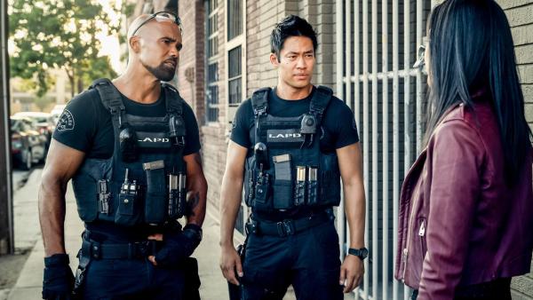 Bild 1 von 19: Im Bild (v.li.): Shemar Moore (Daniel 'Hondo' Harrelson), David Lim (Victor Tan).
