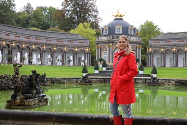 Bild 1 von 1: Corinna Binzer in der Eremitage in Bayreuth.