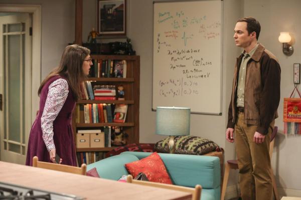 Bild 1 von 17: Amy Farrah Fowler (Mayim Bialik, l.); Sheldon Cooper (Jim Parsons, r.)