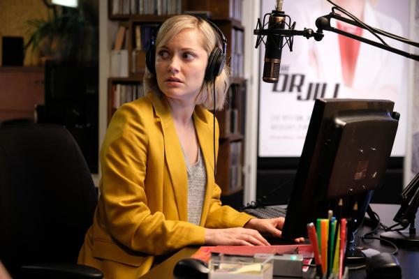 Bild 1 von 8: Jill Peterman (Georgina Haig)