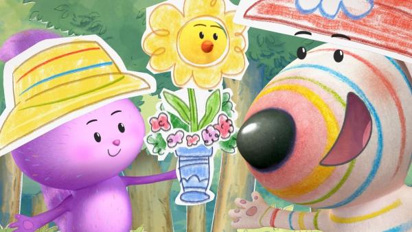 Bild 1 von 3: Dylan (r.) und Daisy (l.) sind tolle Floristen. Im Handumdrehen haben sie Küken Bitsy (M.) in eine wunderschöne, einzigartige Blume verwandelt.