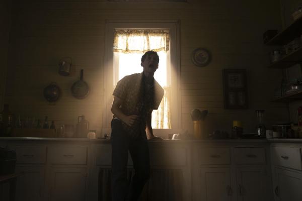 Bild 1 von 8: Arne Cheyenne Johnson (Ruairi O'Connor)