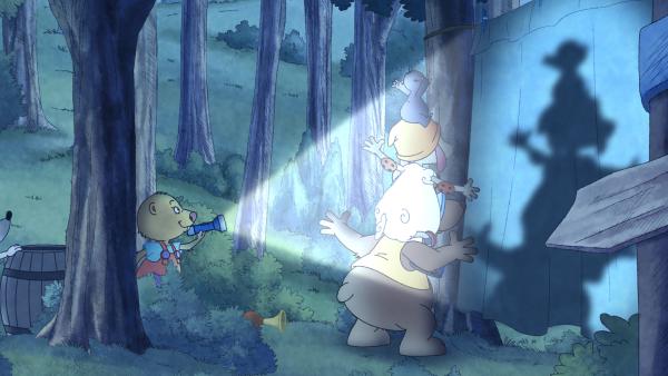 Bild 1 von 4: Fritzi macht mit der Taschenlampe aus ihren Freunden einen Riesen.