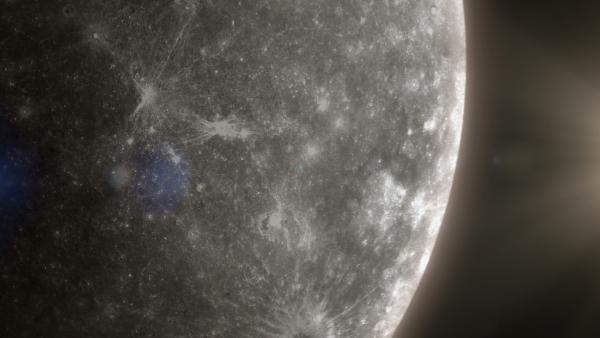 Bild 1 von 3: Die Raumsonde MESSENGER konnte gefrorenes Wassereis in den Kratern von Merkurs Polen nachweisen. Merkurs fast vertikale Rotation schützt die Polarkrater vor Sonneneinstrahlung.