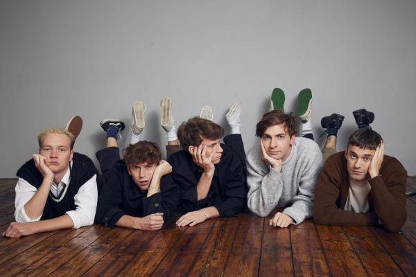 Bild 1 von 2: (v.l.n.r.) Bruno Alexander; Oskar Belton; Emil Belton; Max Mattis; Leonard Fuchs