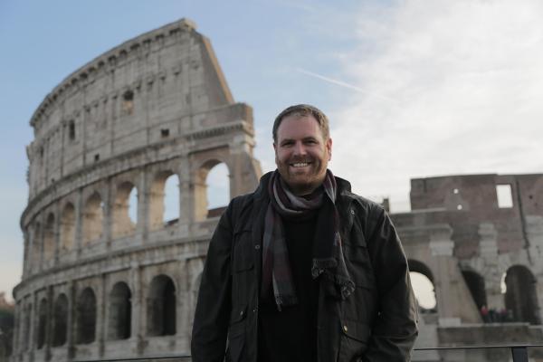 Bild 1 von 4: Josh Gates