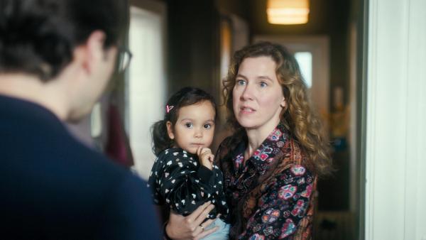 Bild 1 von 26: Im Bild (v.li.): Tobias Resch (Leodolter), Linda Cruzatti-Zahlner (Novella), Franziska Hackl (Christiane).