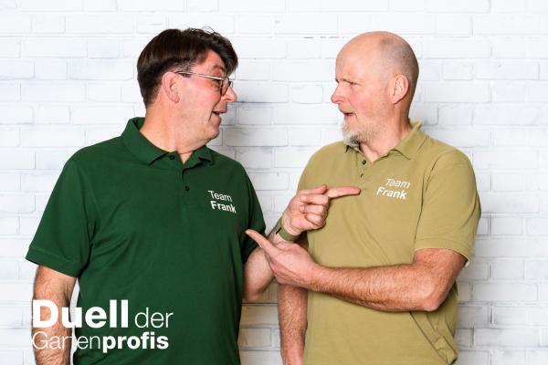 Bild 1 von 9: Die Gartenprofis Frank Riese (l.) und Frank Egger (r.)