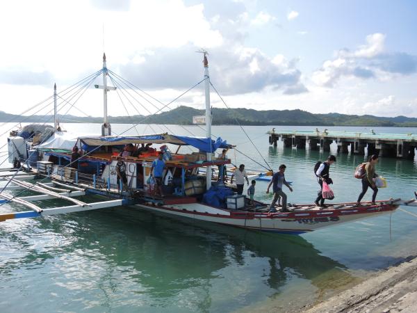 Bild 1 von 4: Banca-Boat-Fähren sind auf den Philippinen weit verbreitet