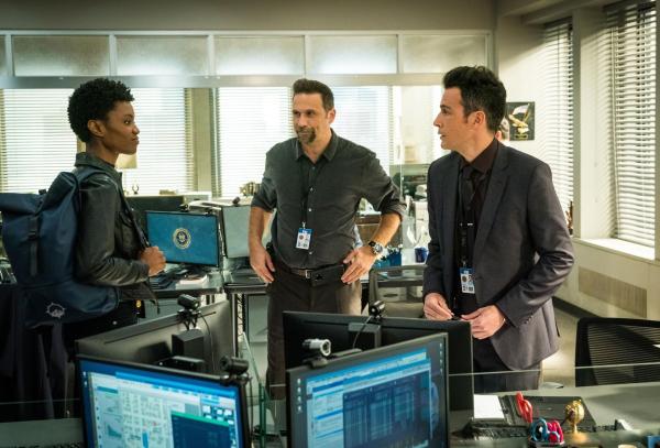 Bild 1 von 12: (v.l.n.r.) Special Agent Tiffany Wallace (Katherine Renee Turner); Special Agent Jubal Valentine (Jeremy Sisto); Special Agent Stuart Scola (John Boyd)