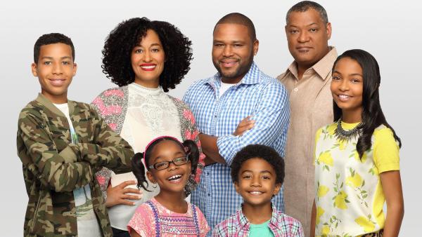 Bild 1 von 2: Marcus Scribner (Andre Johnson jun.), Tracee Ellis Ross (Rainbow Johnson), Marsai Martin (Diane Johnson), Anthony Anderson (Andre Johnson), Miles Brown (Jack Johnson), Laurence Fishburne (Pops), Yara Shahidi (Zoey Johnson)