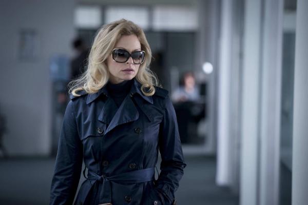 Bild 1 von 30: Als Kollers trauernde Witwe Vera (Susanna Simon) Andreas Erpressung vorwirft und ihm die Schuld am Tod ihres Mannes gibt, ahnt Mick, dass hier ein ganz großes Ding läuft - und Andreas anscheinend im Weg steht ...