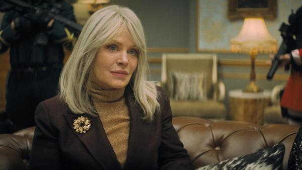 Bild 1 von 7: Gertrude (Beverly D'Angelo)