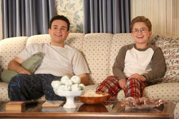 Bild 1 von 10: Barry Goldberg (Troy Gentile, l.); Adam Goldberg (Sean Giambrone, r.)