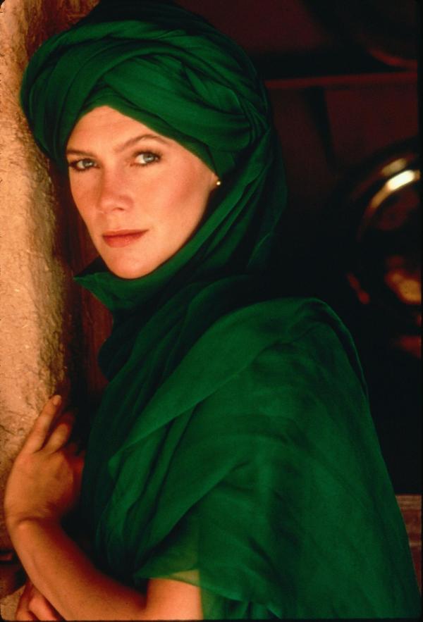 Bild 1 von 6: Joan (Kathleen Turner) soll für den arabischen Machthaber Omar dessen Biografie schreiben und reist deshalb in den Orient. Unterdessen erfährt ihr Freund Jack, dass Omar ein machthungriger, brutaler Tyrann ist ...