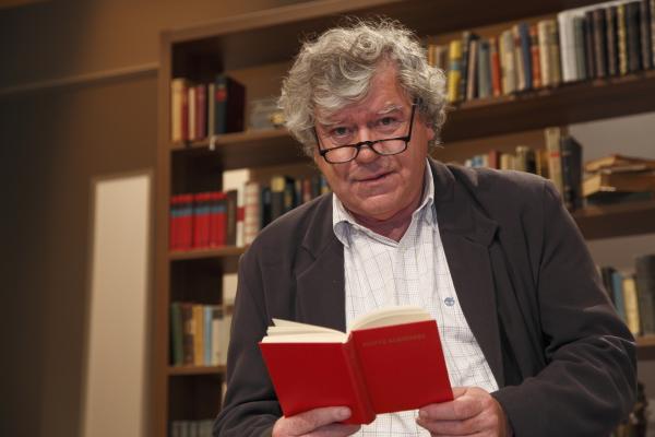 Bild 1 von 6: Tilman Spengler führt durch die Literaturgeschichte.