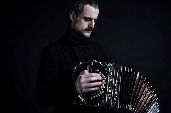 Bild 1 von 4: Omar Massa