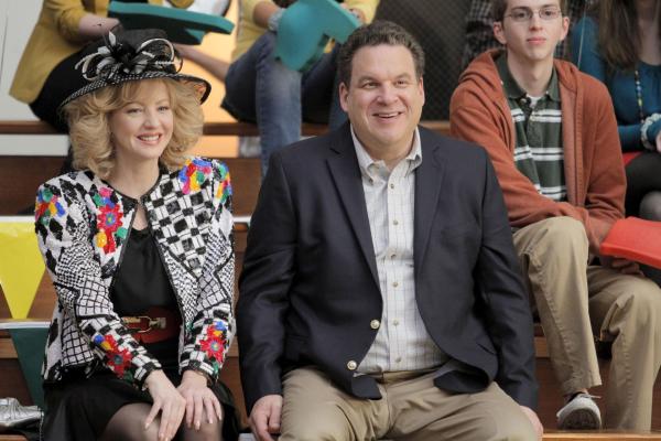 Bild 1 von 10: Beverly Goldberg (Wendi McLendon-Covey, l.); Murray Goldberg (Jeff Garlin, r.)
